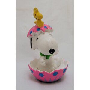 VTG Peanuts Snoopy Easter PVC Snoopy Woodstock Sitting in Pink Egg - UFS